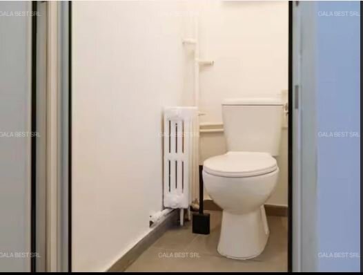 Sala Palatului, vanzare 2 spatii cazare AirBnb si Booking.